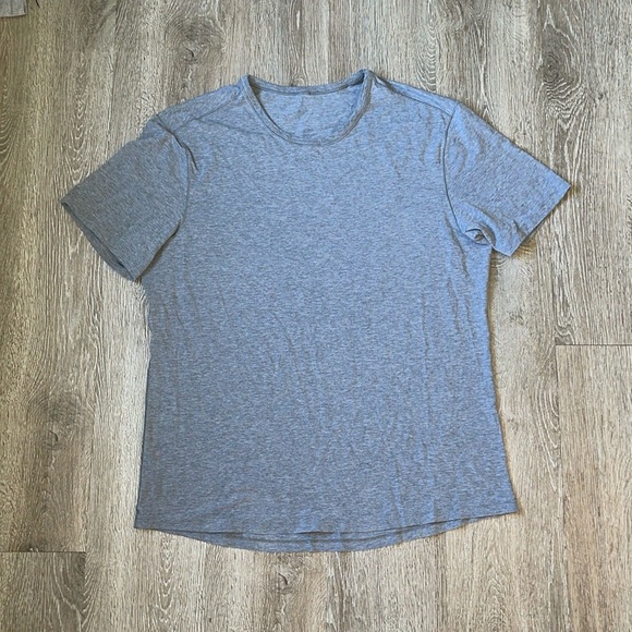 Lululemon T-Shirt light gray gently used size large - Picture 1 of 6